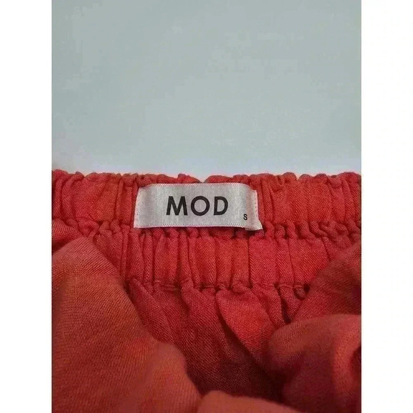 Mod Women's Size S Empire Waist Ruffled Trim Cami in Coral - Picture 3 of 7